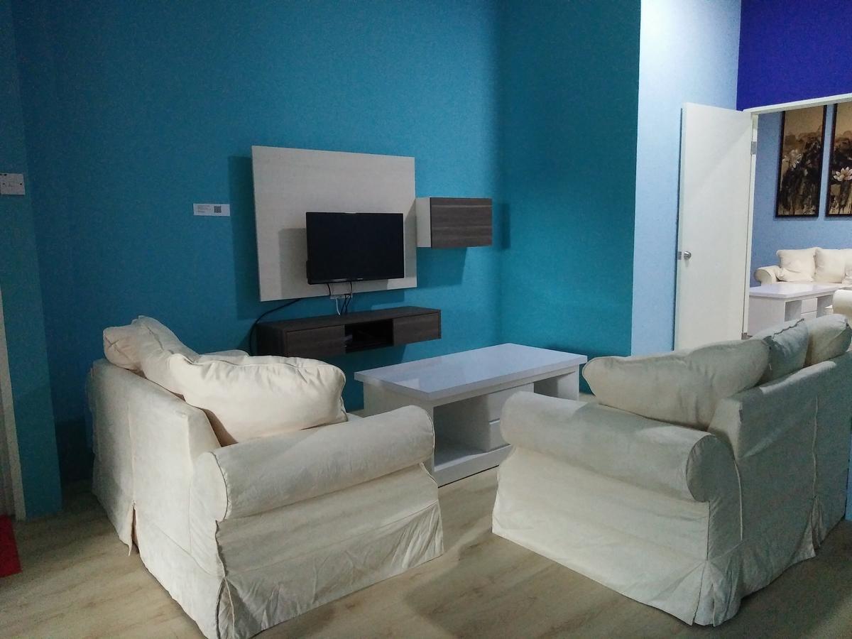 Xenia Homestay Kuching Eksteriør billede